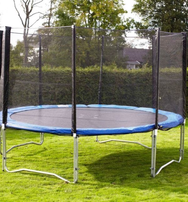 Trampoline with safety net - Image 2
